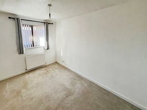 Bedroom- click for photo gallery
